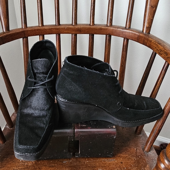 Donald J. Pliner Shoes - Donald J. Pliner Sz 9 Black Ankle Boots